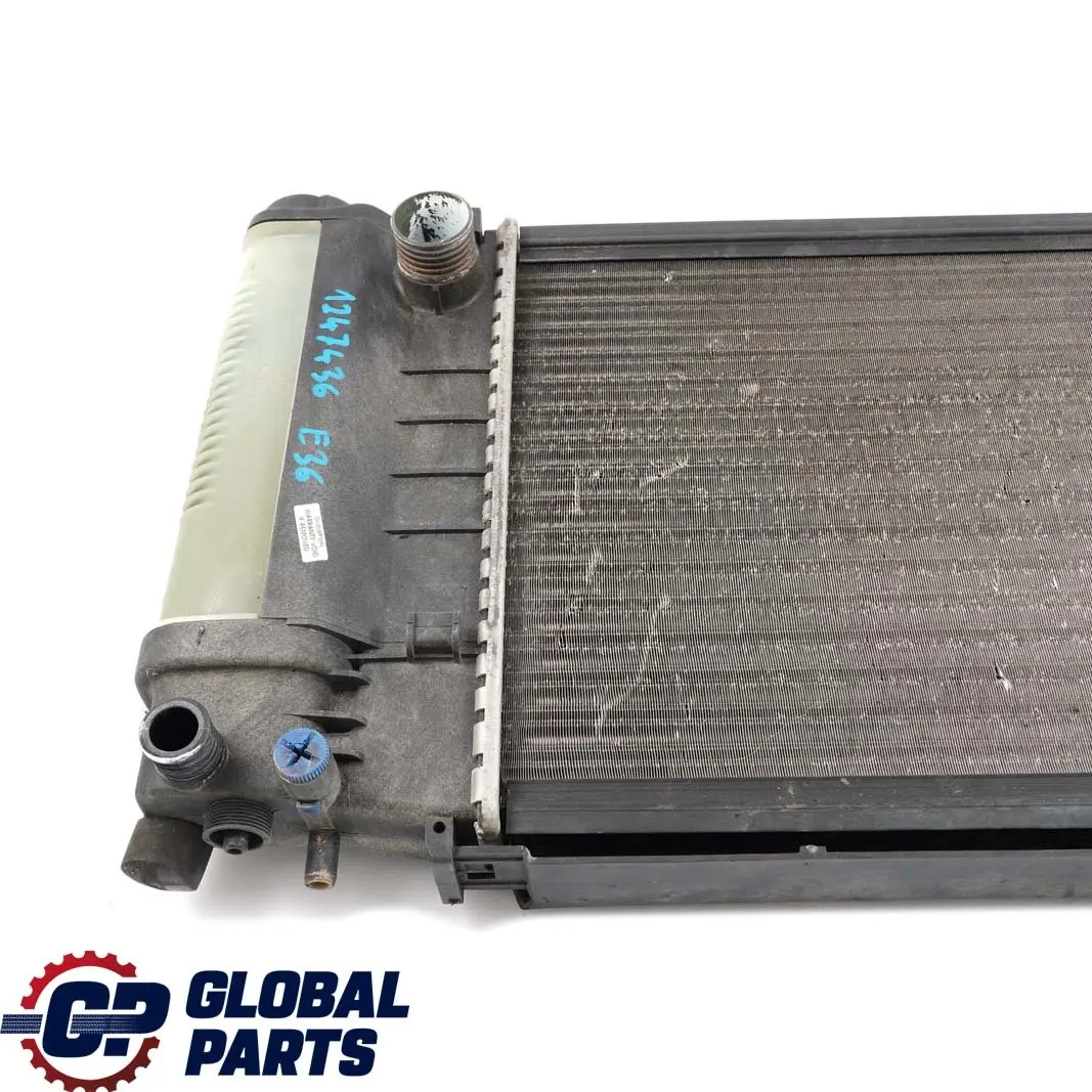BMW E36 Motore Riscaldamento Radiatore Acqua Benzina - SKU 1247436 - Numero di parte 8390435