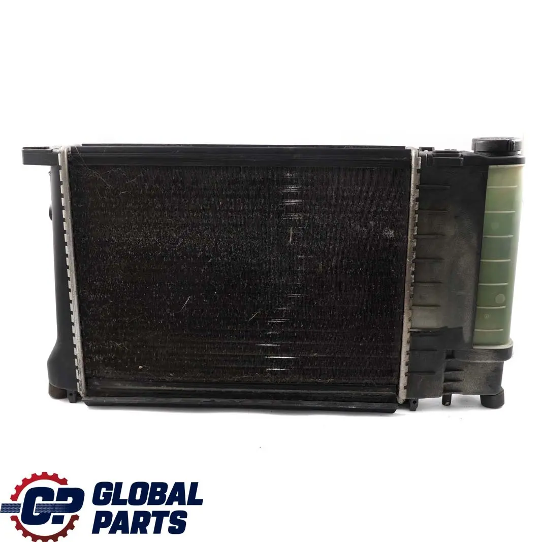 Radiateur de refroidissement du moteur pour BMW E34 E36 316i 318i 318is 518i à propos du numéro de pièce 8390435 BMW E34 E36 316i 318i 318is 518i Radiateur de refroidissement du moteur - SKU 1247436 - Numéro de pièce 8390435
