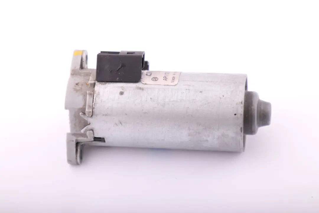 Front Seat Adjustment Actuator Drive CRH 1-1968-01 to BMW X3 X5 E53 E83 with Part number 0130002618 BMW X3 X5 E53 E83 Front Seat Adjustment Actuator Drive CRH 1-1968-01 - SKU 130002618 - Part number 0130002618