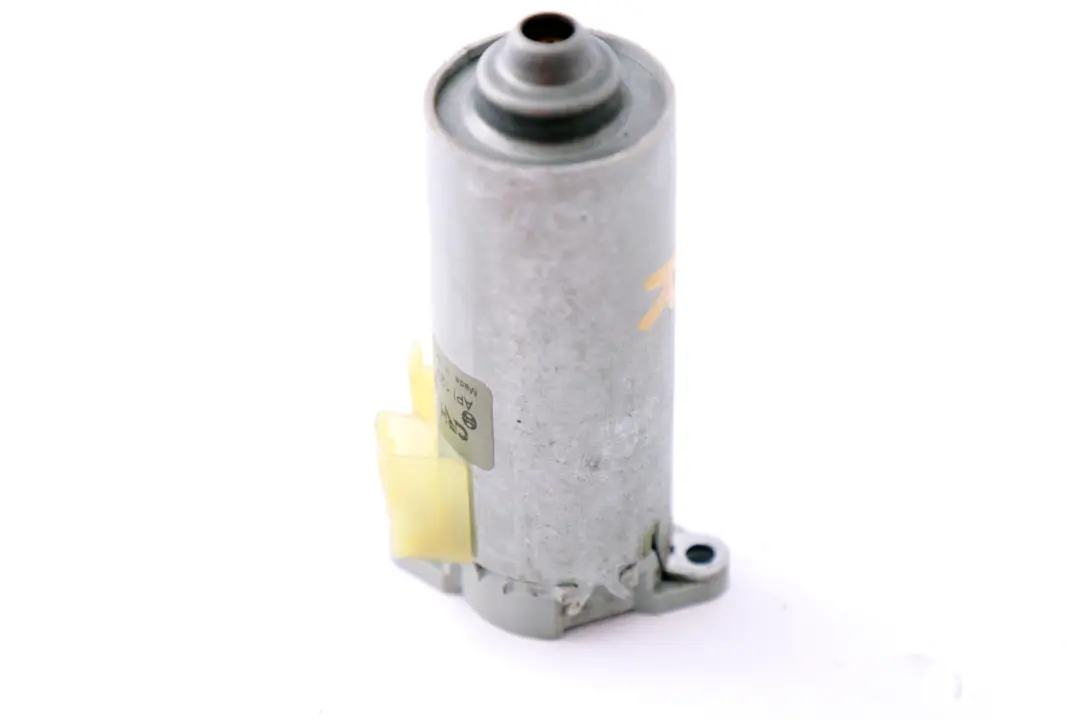 Motore regolazione sedile anteriore destro 0 130 002 635 per BMW E92 con numero di parte 0130002635 BMW E92 Motore regolazione sedile anteriore destro 0 130 002 635 - SKU 130002635 - Numero di parte 0130002635