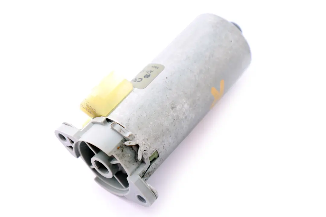 BMW 3 Series E92 Front Right Seat O/S Adjustment Drive Motor 0 130 002 635 - SKU 130002635 - Part number 0130002635