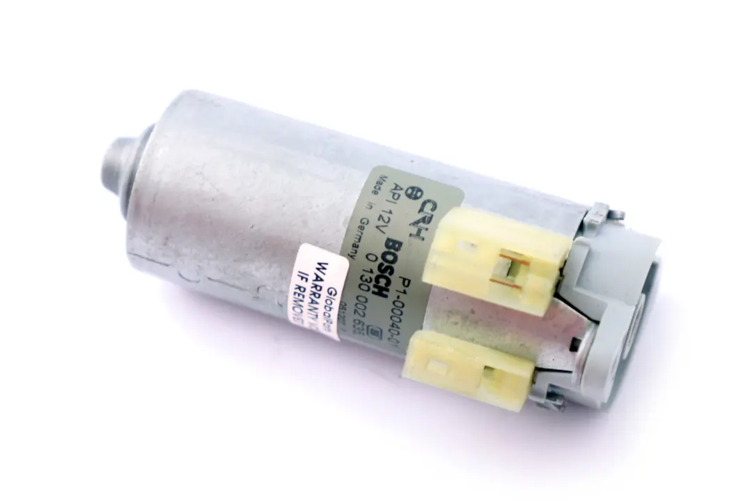 Motore regolazione sedile anteriore destro 0 130 002 635 per BMW E92 con numero di parte 0130002635 BMW E92 Motore regolazione sedile anteriore destro 0 130 002 635 - SKU 130002635 - Numero di parte 0130002635