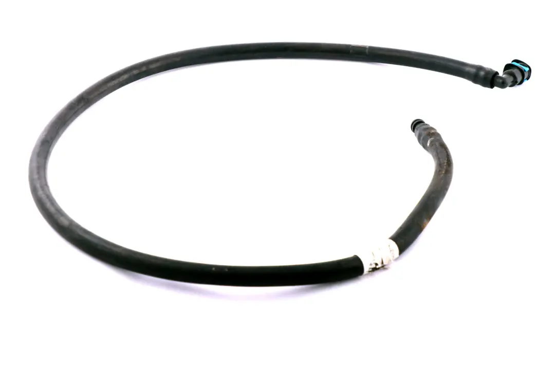 Tubo De La Manguera Del Sistema De Limpieza De Faros para BMW E87 con número de pieza 1379530 BMW E87 Tubo De La Manguera Del Sistema De Limpieza De Faros - SKU 1379530 - Número de pieza 1379530