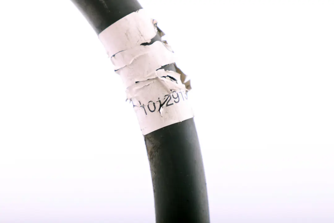 Tubo De La Manguera Del Sistema De Limpieza De Faros para BMW E87 con número de pieza 1379530 BMW E87 Tubo De La Manguera Del Sistema De Limpieza De Faros - SKU 1379530 - Número de pieza 1379530