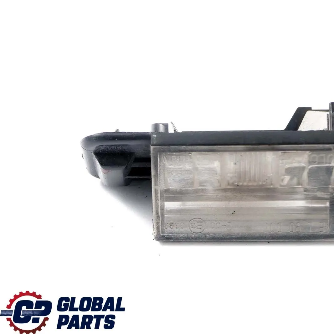 eclairage de la Plaque 6326 pour BMW 3 E36 à propos du numéro de pièce 1387047 BMW 3 E36 eclairage de la Plaque 6326 - SKU 1387047 - Numéro de pièce 1387047