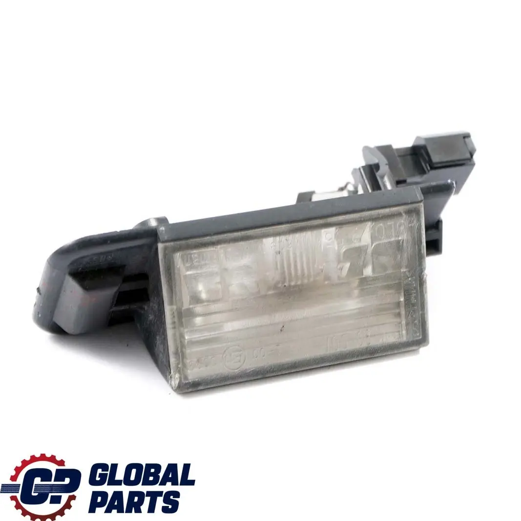 Kennzeichenleuchte 6326 für BMW 3 er E36 mit Teilenummer 1387047 BMW 3 er E36 Kennzeichenleuchte 6326 - SKU 1387047 - Teilenummer 1387047