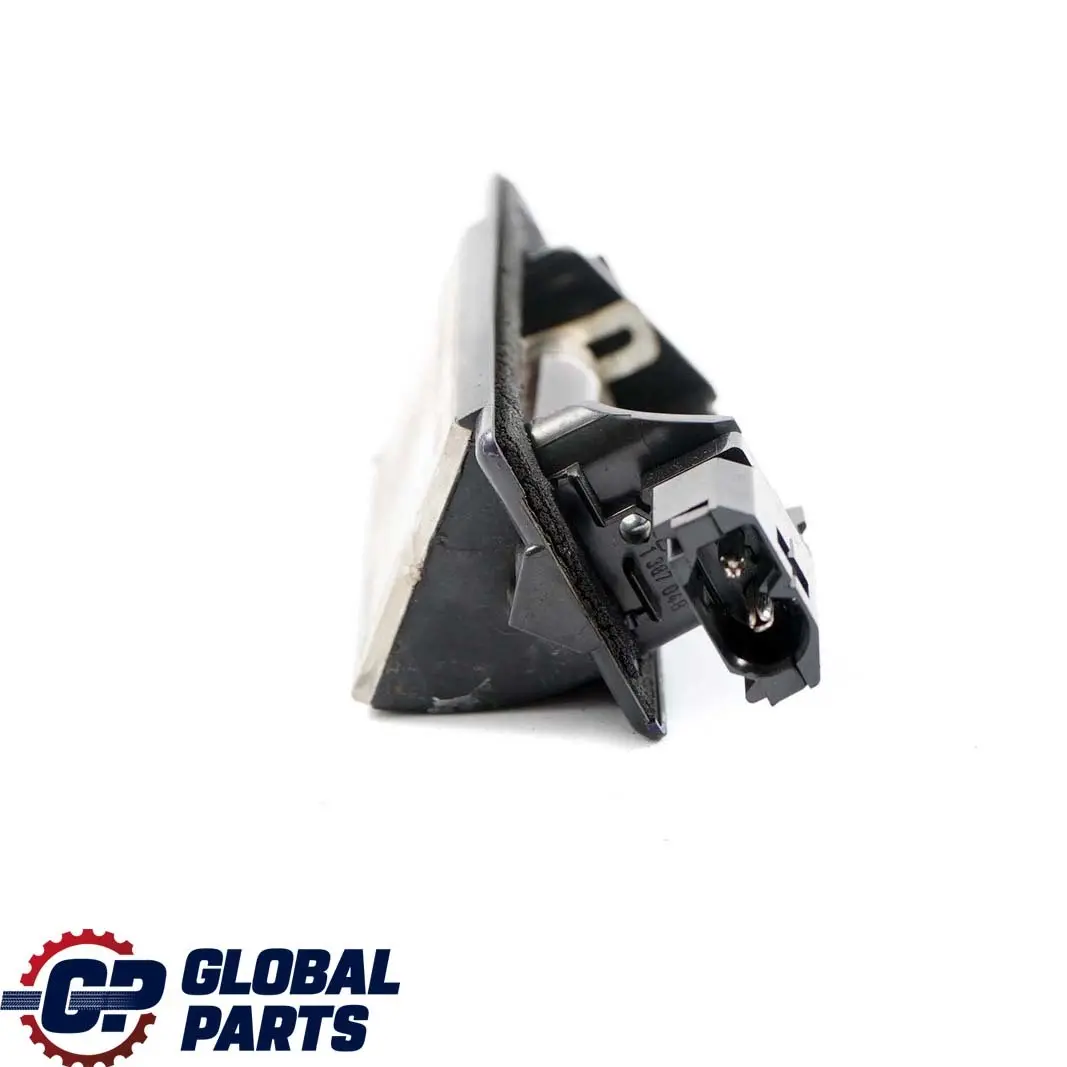 Luce Targa per BMW E36 con numero di parte 1387047 BMW E36 Luce Targa - SKU 1387047 - Numero di parte 1387047