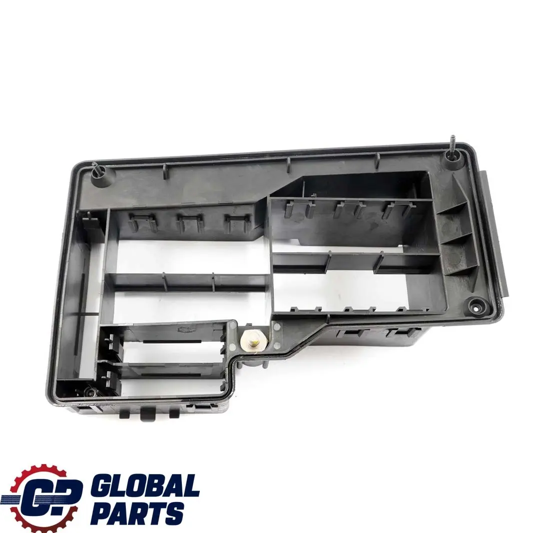 Electrical Fuse Empty Relay Box Compartment to BMW 3 Series E36 with Part number 1387590 BMW 3 Series E36 Electrical Fuse Empty Relay Box Compartment - SKU 1387590 - Part number 1387590