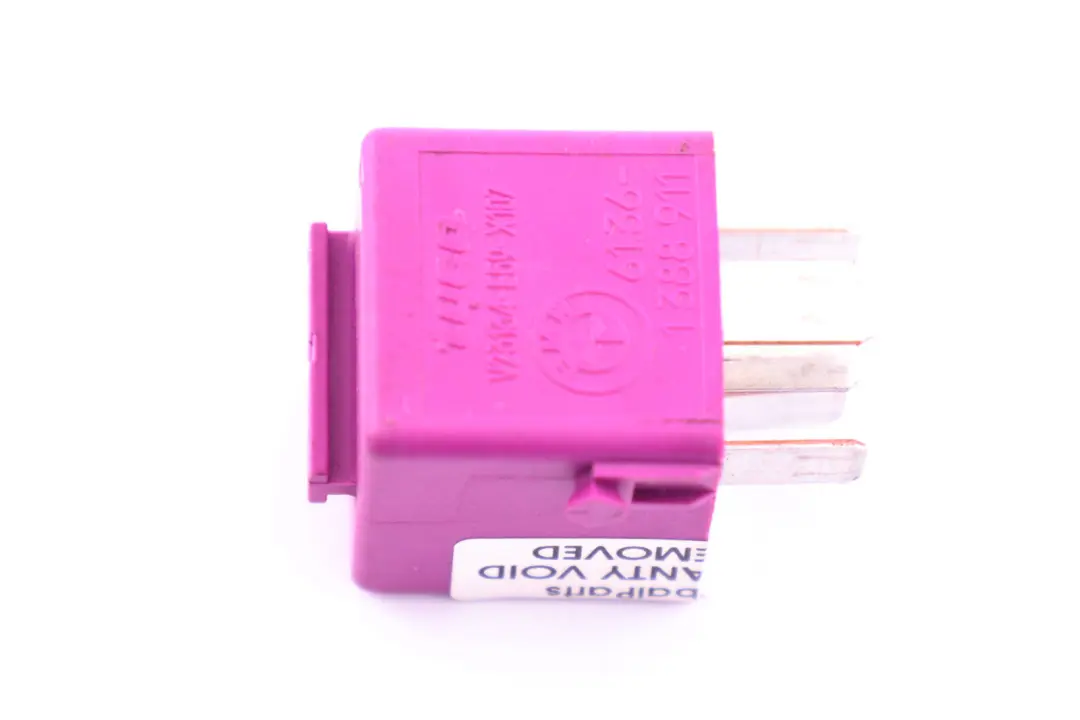 Relais Wechsler Signalviolett Violett für BMW 3 7 er E36 E38 E21 E85 R52 R57 mit Teilenummer 1388911 BMW 3 7 er E36 E38 E21 E85 R52 R57 Relais Wechsler Signalviolett Violett - SKU 1388911 - Teilenummer 1388911