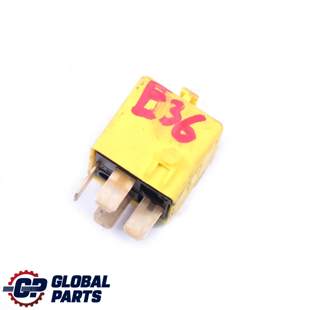 Przekaźnik Żółty 5 Pin do BMW E36 o numerze 1389105 BMW E36 Przekaźnik Żółty 5 Pin - SKU 1389105 - Numer Części 1389105