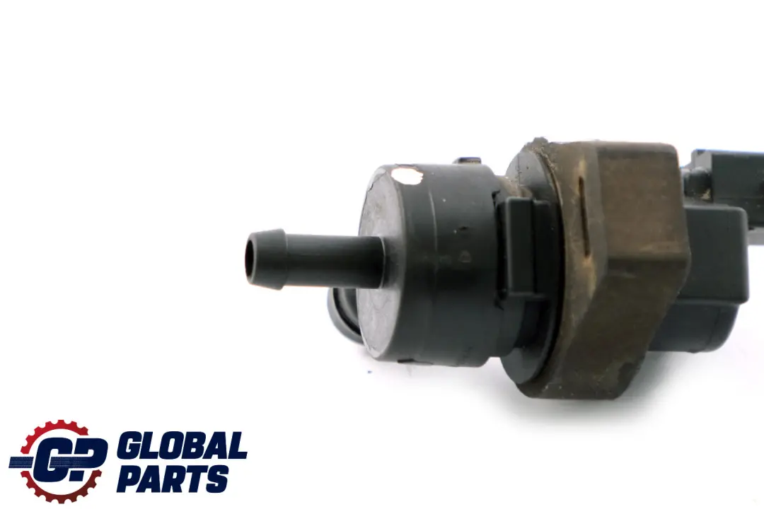 Breather Valve to BMW X3 X5 E39 E46 E60 E65 E53 Fuel Tank with Part number 1433602 BMW X3 X5 E39 E46 E60 E65 E53 Fuel Tank Breather Valve - SKU 1433602 - Part number 1433602