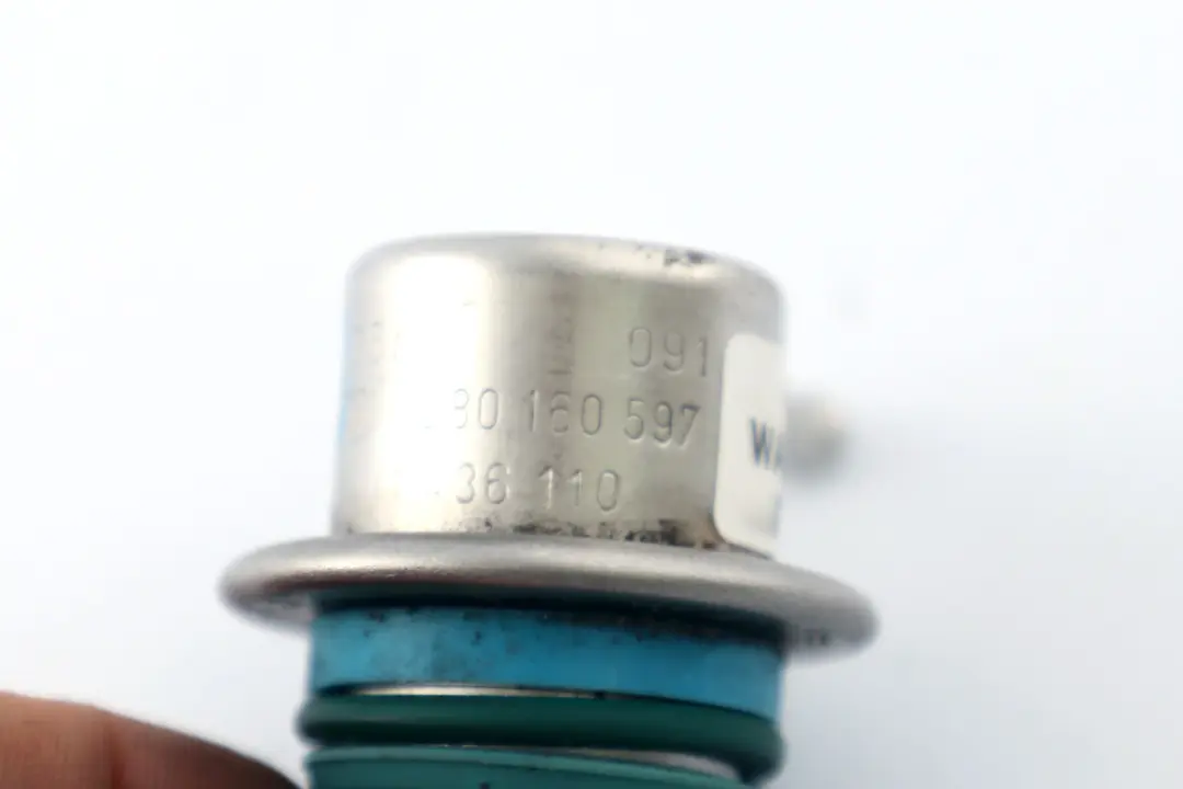 Rail Pressure Regulator Sensor to BMW 5 7 X5 Series E34 E38 E39 E53 Fuel with Part number 1436110 BMW 5 7 X5 Series E34 E38 E39 E53 Fuel Rail Pressure Regulator Sensor - SKU 1436110 - Part number 1436110