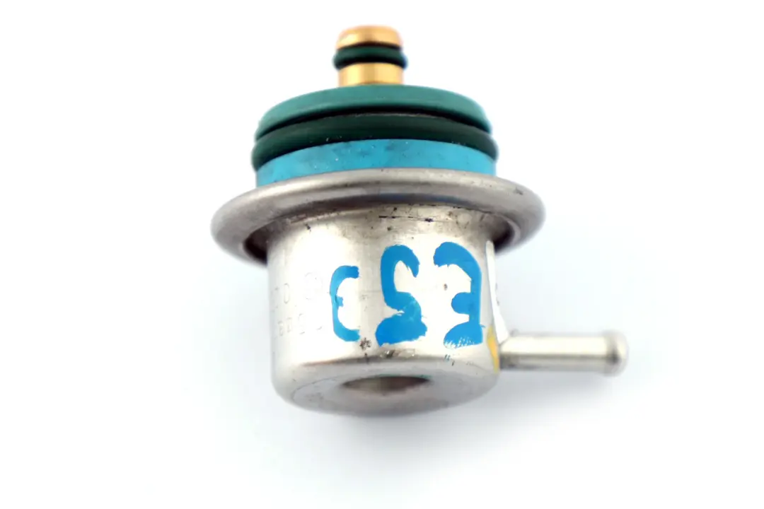 Regulateur de Pression Carburant pour BMW 5 7 X5 E34 E38 E39 E53 à propos du numéro de pièce 1436110 BMW 5 7 X5 E34 E38 E39 E53 Regulateur de Pression Carburant - SKU 1436110 - Numéro de pièce 1436110