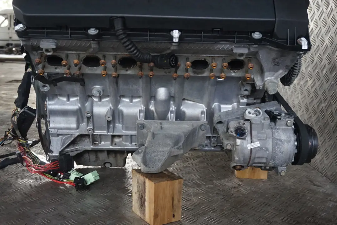 Benzina M52 206S3 150HP Motore Completo 189 000 km GARANZIA per BMW E39 520i con numero di parte 1438681 BMW E39 520i Benzina M52 206S3 150HP Motore Completo 189 000 km GARANZIA - SKU 1438681-1 - Numero di parte 1438681