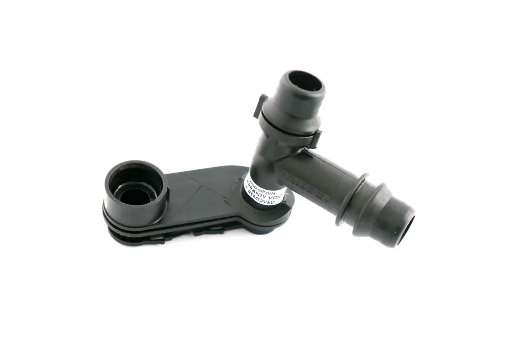 BMW X5 Series E53 3.0 d Coolant Header Tank Connecting Flange Fitting - SKU 1438820 - Part number 1438820