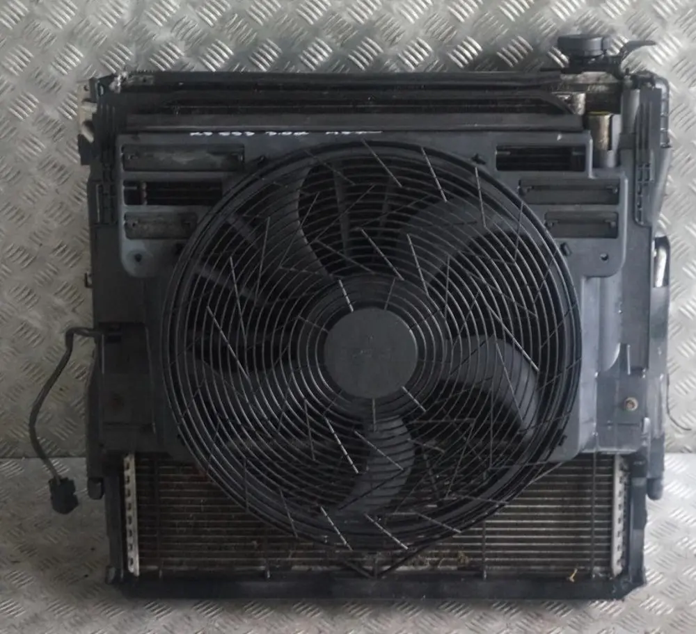 M57N Radiator Pack Fan Shroud Automatic to BMW X5 E53 3.0d with Part number 1439101 BMW X5 E53 3.0d M57N Radiator Pack Fan Shroud Automatic - SKU 1439101-1 - Part number 1439101