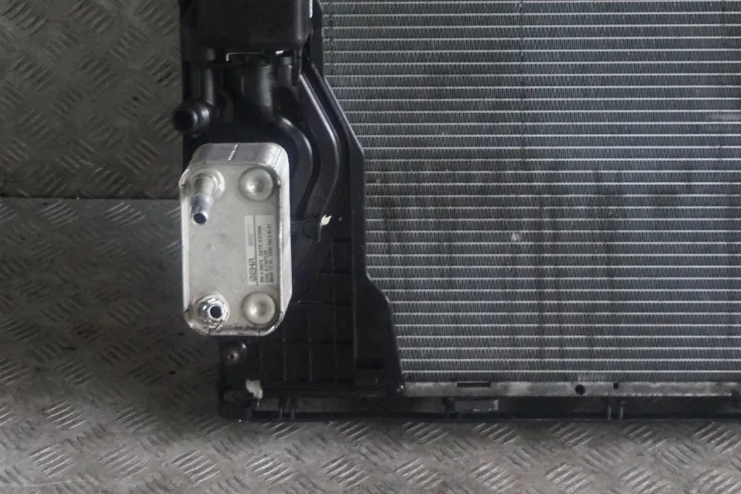 BMW X5 E53 3.0d M57N Radiatore Struttura Ventola Cambio Automatico - SKU 1439101-1 - Numero di parte 1439101