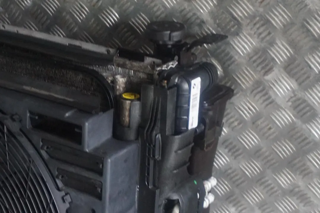 M57N Radiator Kühler Lüfterzarge Lüfter Automatikgetriebe für BMW X5 E53 3.0d mit Teilenummer 1439101 BMW X5 E53 3.0d M57N Radiator Kühler Lüfterzarge Lüfter Automatikgetriebe - SKU 1439101-1 - Teilenummer 1439101