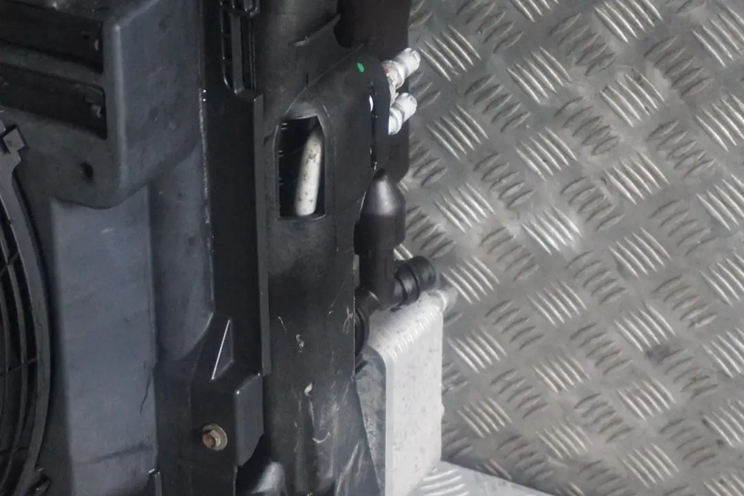 M57N Radiator Kühler Lüfterzarge Lüfter Automatikgetriebe für BMW X5 E53 3.0d mit Teilenummer 1439101 BMW X5 E53 3.0d M57N Radiator Kühler Lüfterzarge Lüfter Automatikgetriebe - SKU 1439101-1 - Teilenummer 1439101