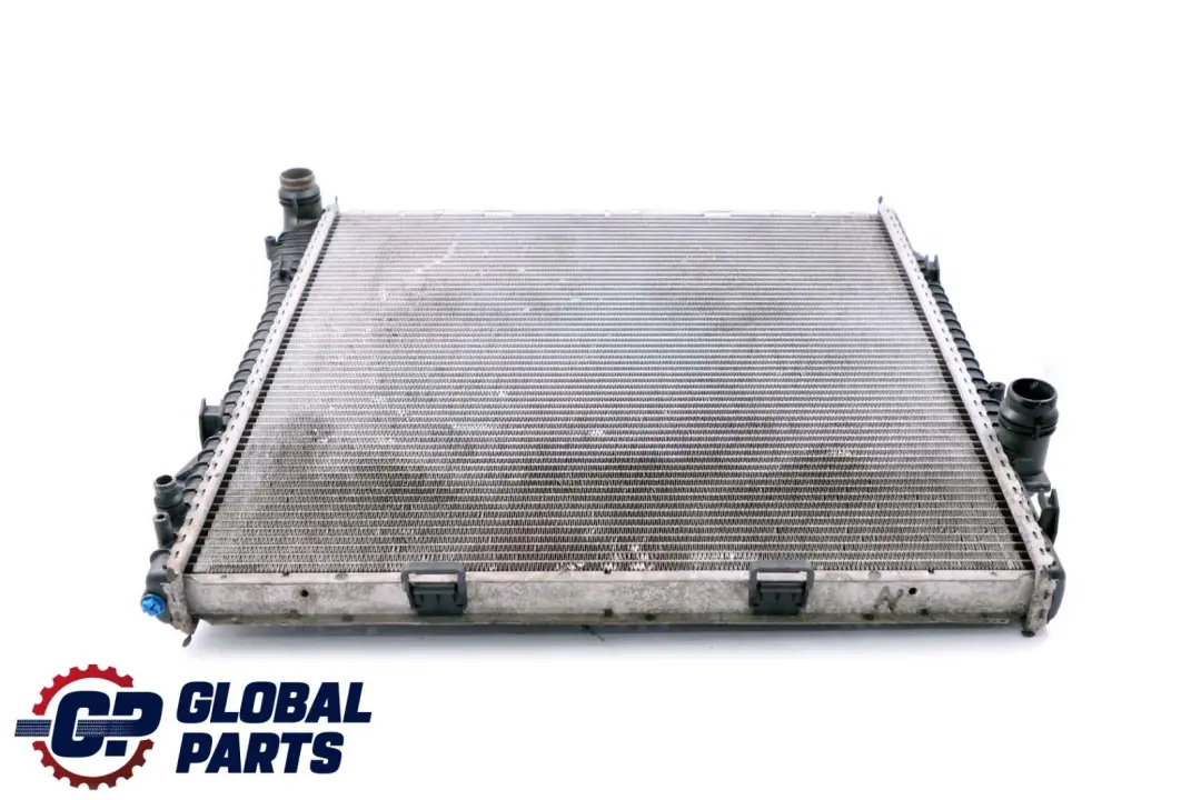 Radiador De refrigeracion del motor Transmision automatica para BMW E53 con número de pieza 1439101 BMW E53 Radiador De refrigeracion del motor Transmision automatica - SKU 1439101 - Número de pieza 1439101