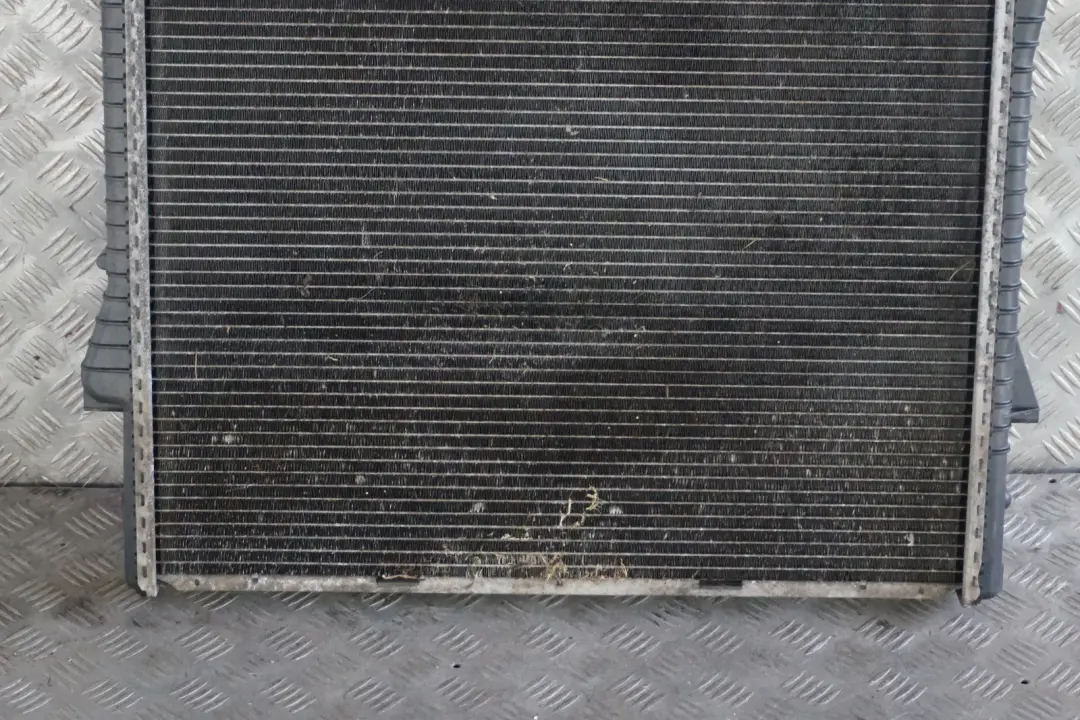 Chłodnica Wody Automat do BMW X5 E53 o numerze 1439103 BMW X5 E53 Chłodnica Wody Automat - SKU 1439103 - Numer Części 1439103