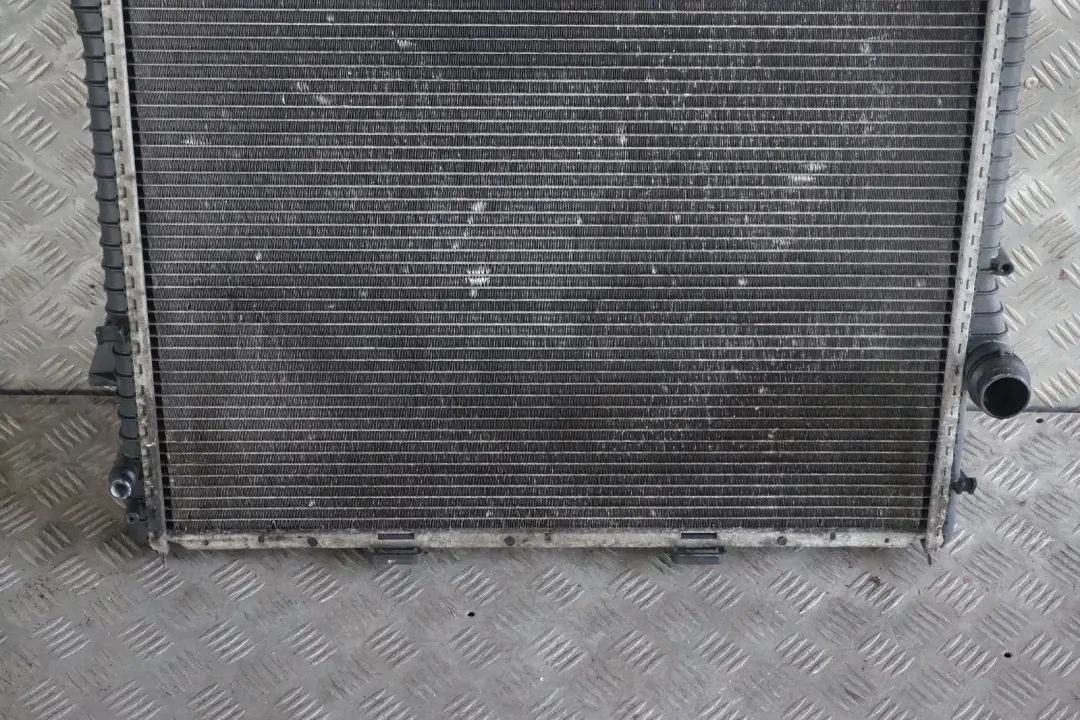 Kühler Automatik Getriebe für BMW X5 E53 Motor mit Teilenummer 1439103 BMW X5 E53 Motor Kühler Automatik Getriebe - SKU 1439103 - Teilenummer 1439103