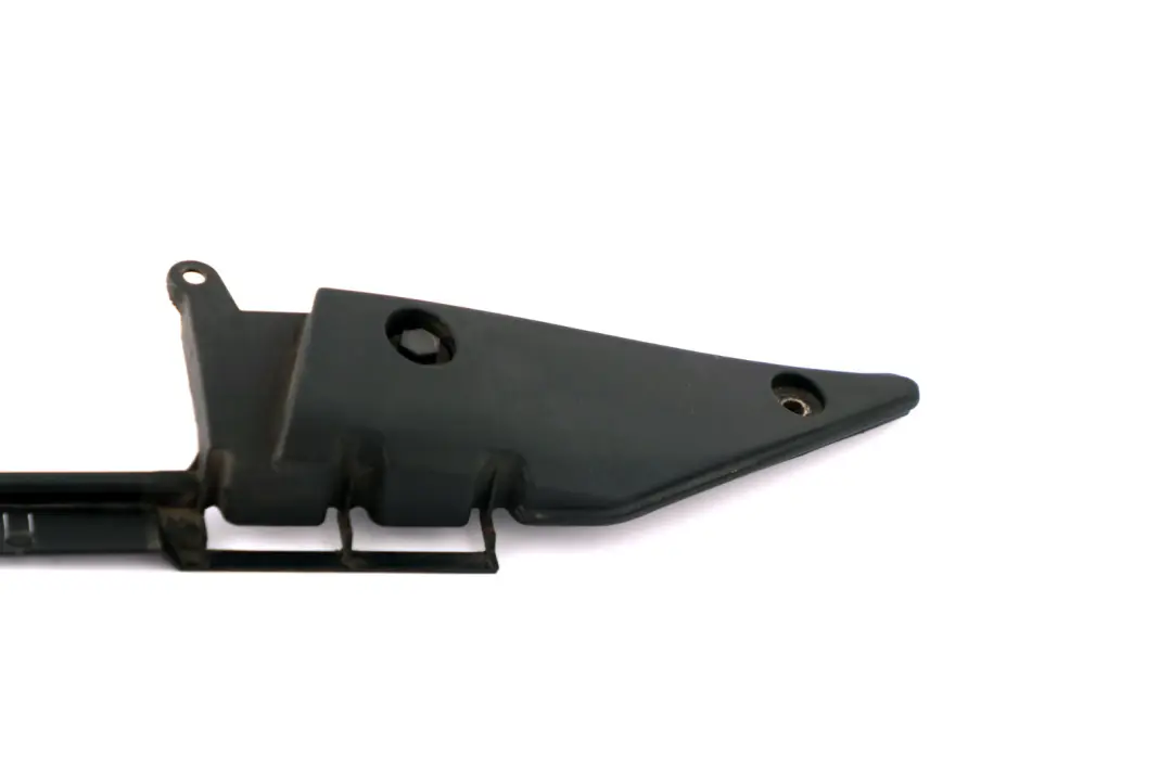 BMW X5 E53 Carenage Support Refroidisseur D'Eau Haut 1710 - SKU 1439117 - Numéro de pièce 1439117