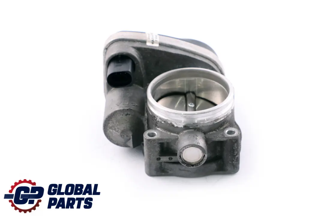 Przepustnica Benzyna do BMW E65 E66 X3 E83 E87 E90 o numerze 1439580 BMW E65 E66 X3 E83 E87 E90 Przepustnica Benzyna - SKU 1439580 - Numer Części 1439580