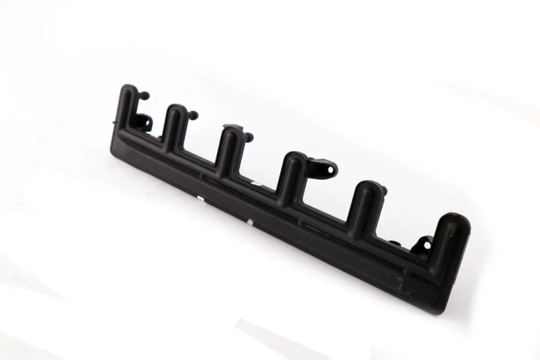 M54 Unite de Distribution D'Air Tuyau pour BMW E46 E53 E60 E65 E83 à propos du numéro de pièce 1440318 BMW E46 E53 E60 E65 E83 M54 Unite de Distribution D'Air Tuyau - SKU 1440318 - Numéro de pièce 1440318