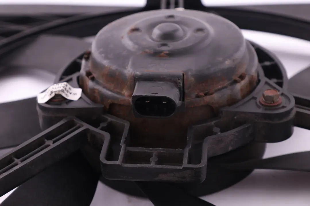 Linceul Avec Ventateur 100W 1710 pour Mini Cooper One R50 R52 à propos du numéro de pièce 1475578 Mini Cooper One R50 R52 Linceul Avec Ventateur 100W 1710 - SKU 1475578 - Numéro de pièce 1475578