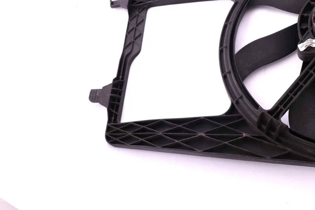 Radiatore Acqua Ventola Raffreddamento 100W per Mini Cooper One R50 R52 con numero di parte 1475578 Mini Cooper One R50 R52 Radiatore Acqua Ventola Raffreddamento 100W - SKU 1475578 - Numero di parte 1475578