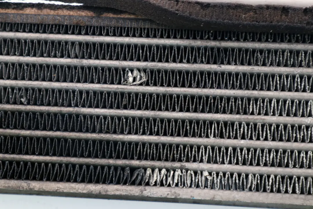 Oil Cooler Mini Cooper R50 R52 Automatic Gearbox Transmission Intercooler to with Part number 1475586 Oil Cooler Mini Cooper R50 R52 Automatic Gearbox Transmission Intercooler - SKU 1475586 - Part number 1475586