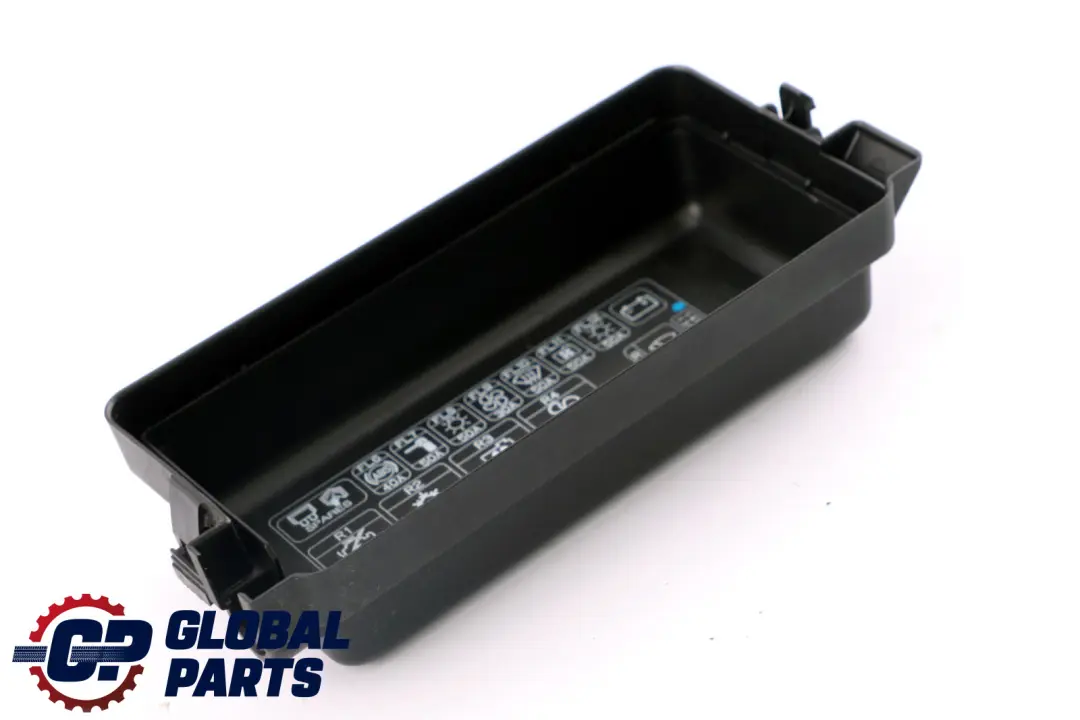 Tapa Caja Fusibles Negro 6113 para Mini Cooper One R50 R53 con número de pieza 1480793 Mini Cooper One R50 R53 Tapa Caja Fusibles Negro 6113 - SKU 1480793 - Número de pieza 1480793