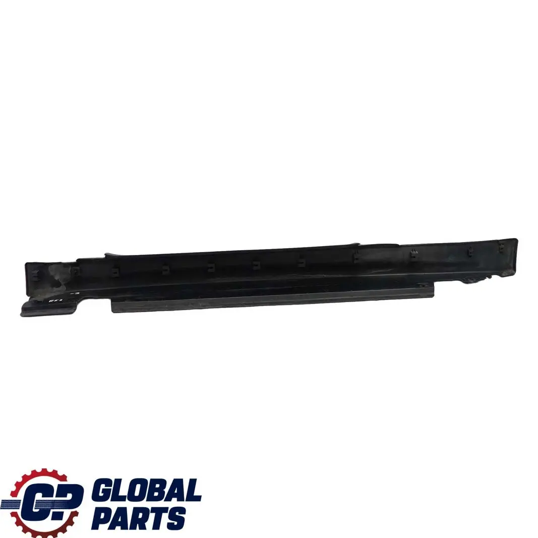 Listello Portiera Gonna Destro Nero per Mini R50 R53 Cooper S con numero di parte 1491056 Mini R50 R53 Cooper S Listello Portiera Gonna Destro Nero - SKU 1491056-2 - Numero di parte 1491056