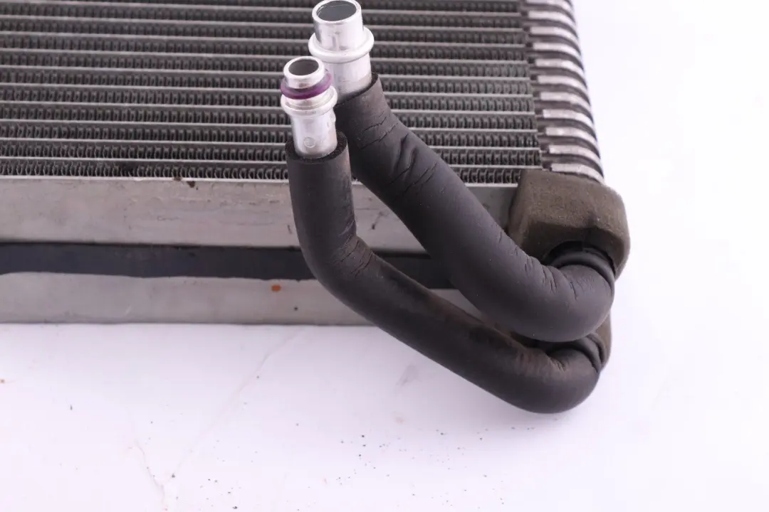 Radiatore Evaporatore per Mini Cooper One R50 R52 R53 con numero di parte 1499134 Mini Cooper One R50 R52 R53 Radiatore Evaporatore - SKU 1499134 - Numero di parte 1499134