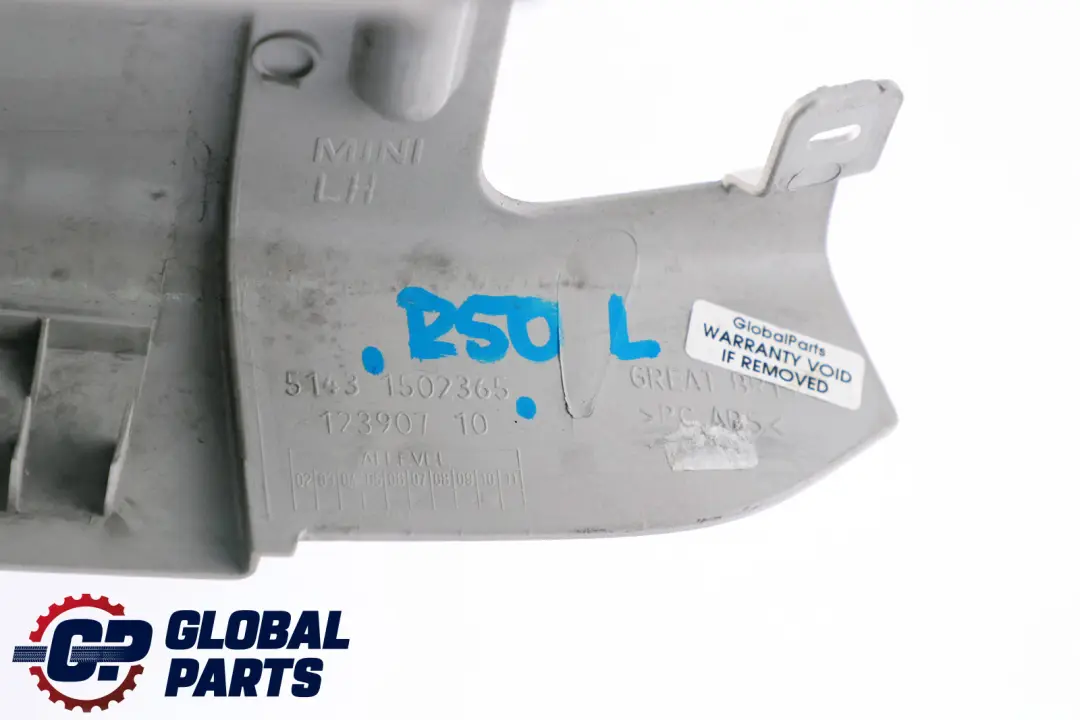 Osłona Obudowa Słupka Lewa Szara do MINI R50 R53 o numerze 1502365 MINI R50 R53 Osłona Obudowa Słupka Lewa Szara - SKU 1502365 - Numer Części 1502365
