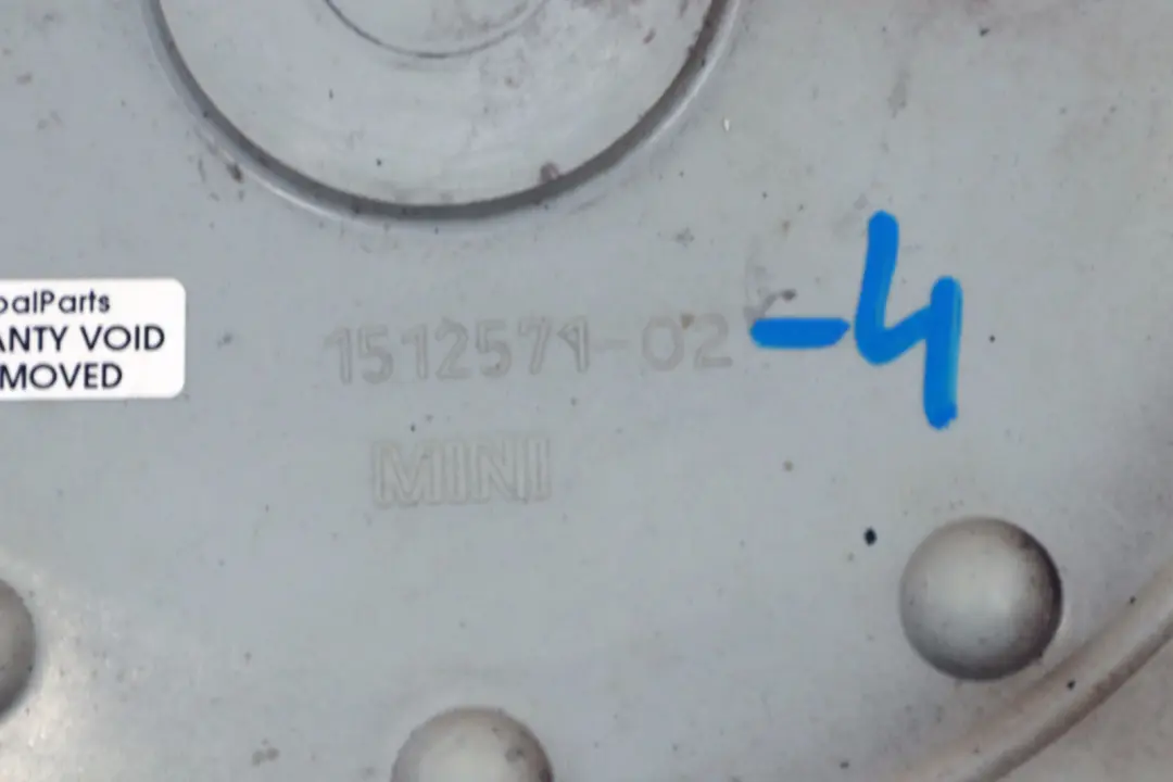 15" Steel Wheel Silver Trim Cover to BMW Mini Cooper One 4 R50 R52 R55 R56 with Part number 1512571 BMW Mini Cooper One 4 R50 R52 R55 R56 15" Steel Wheel Silver Trim Cover - SKU 1512571-4 - Part number 1512571