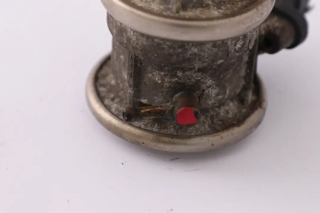 M62 Benzyna Zawór EGR do BMW E39 X5 E53 o numerze 1707619 BMW E39 X5 E53 M62 Benzyna Zawór EGR - SKU 1707619 - Numer Części 1707619