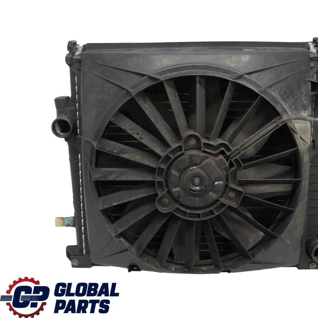 Chauffage K?hmittelkuhler Refroidisseur Radiator 1247145 BMW E36 316i 318i 318is - SKU 1723067 - Numéro de pièce 1723067