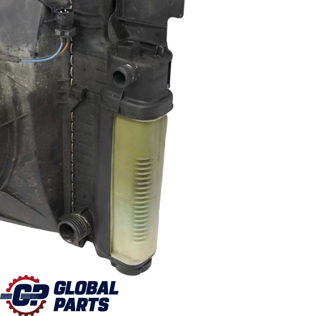 Chauffage K?hmittelkuhler Refroidisseur Radiator 1247145 BMW E36 316i 318i 318is - SKU 1723067 - Numéro de pièce 1723067