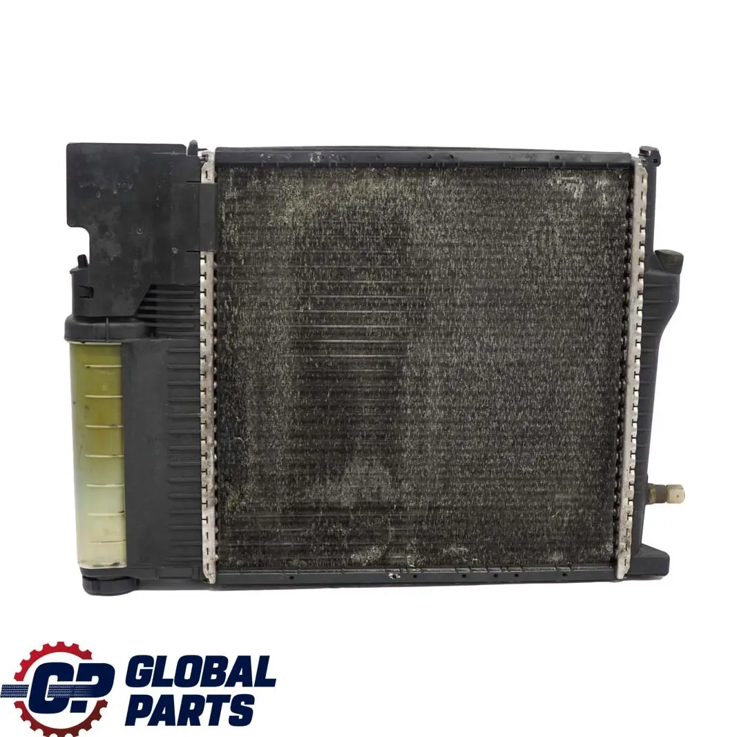 Chauffage K?hmittelkuhler Refroidisseur Radiator 1247145 BMW E36 316i 318i 318is - SKU 1723067 - Numéro de pièce 1723067