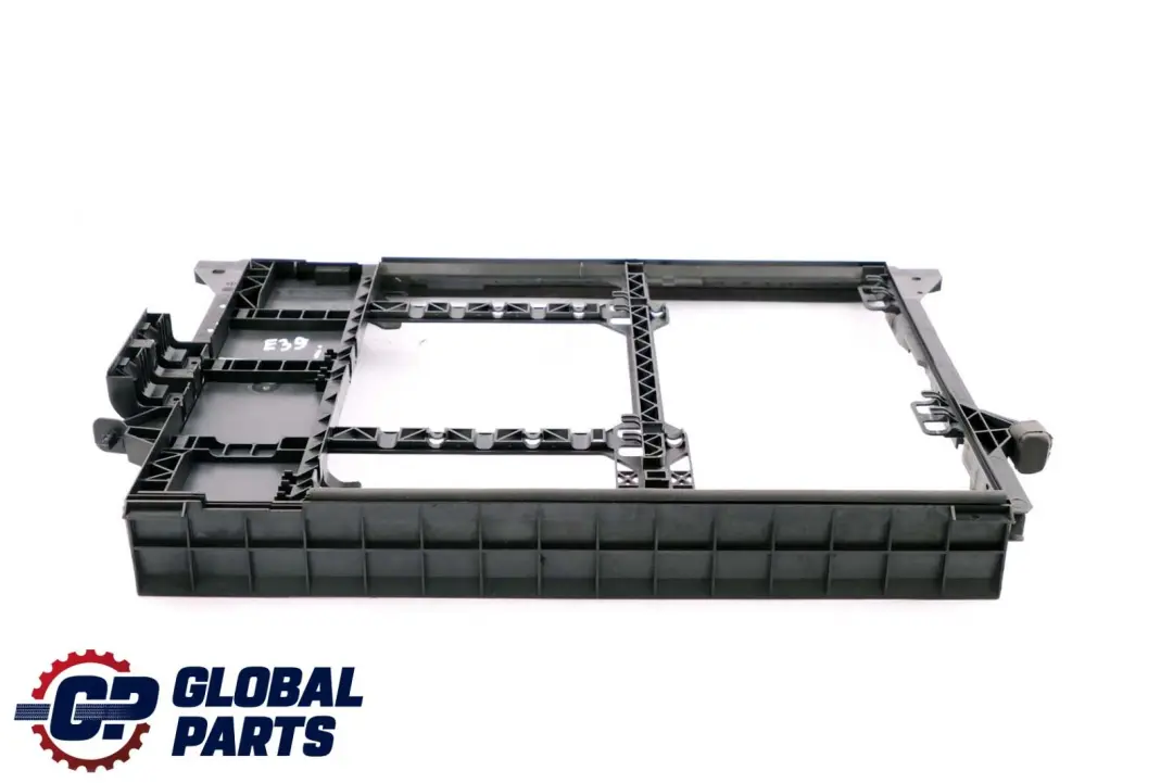 Radiator Pusher Holder Mounting Frame 1740787 to BMW 5 Series E39 Petrol Engine with Part number 1740796 BMW 5 Series E39 Petrol Engine Radiator Pusher Holder Mounting Frame 1740787 - SKU 1740796 - Part number 1740796