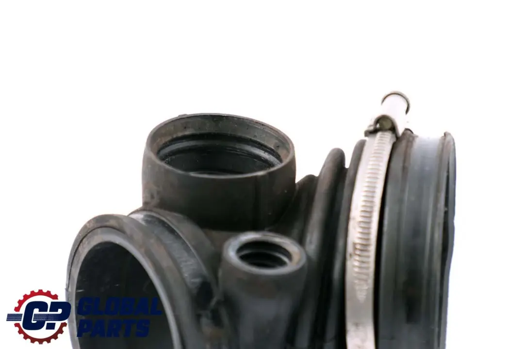 Intake Box Duct Rubber Boot Pipe to BMW 5 7 Series E38 E39 Petrol Air with Part number 1740931 BMW 5 7 Series E38 E39 Petrol Air Intake Box Duct Rubber Boot Pipe - SKU 1740931 - Part number 1740931