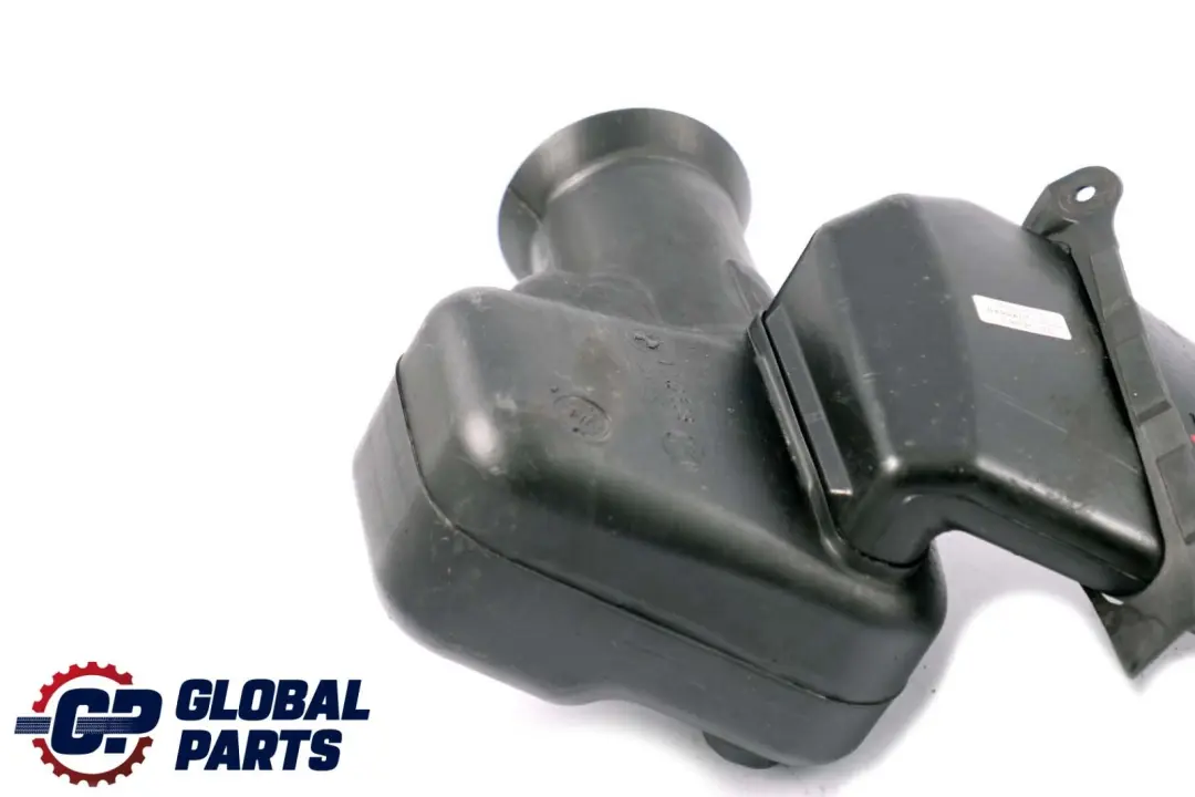 Luftkanal Luftführung Lichtmaschine für BMW 5 er E39 mit Teilenummer 1744460 BMW 5 er E39 Luftkanal Luftführung Lichtmaschine - SKU 1744460 - Teilenummer 1744460