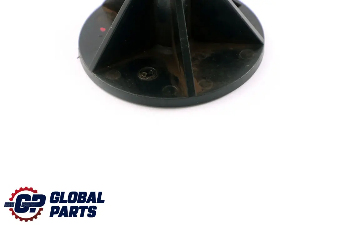 Tornillo Soporte Piso Maletero Perno Llanta de Repuesto para BMW Serie 3 E46 con número de pieza 1944899 BMW Serie 3 E46 Tornillo Soporte Piso Maletero Perno Llanta de Repuesto - SKU 1944899 - Número de pieza 1944899