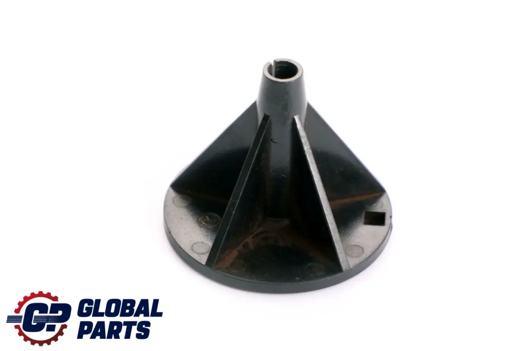 BMW 3 Serie E46 Coffre Pneu de Rechange Retaining Boulons Helice - SKU 1944899 - Numéro de pièce 1944899