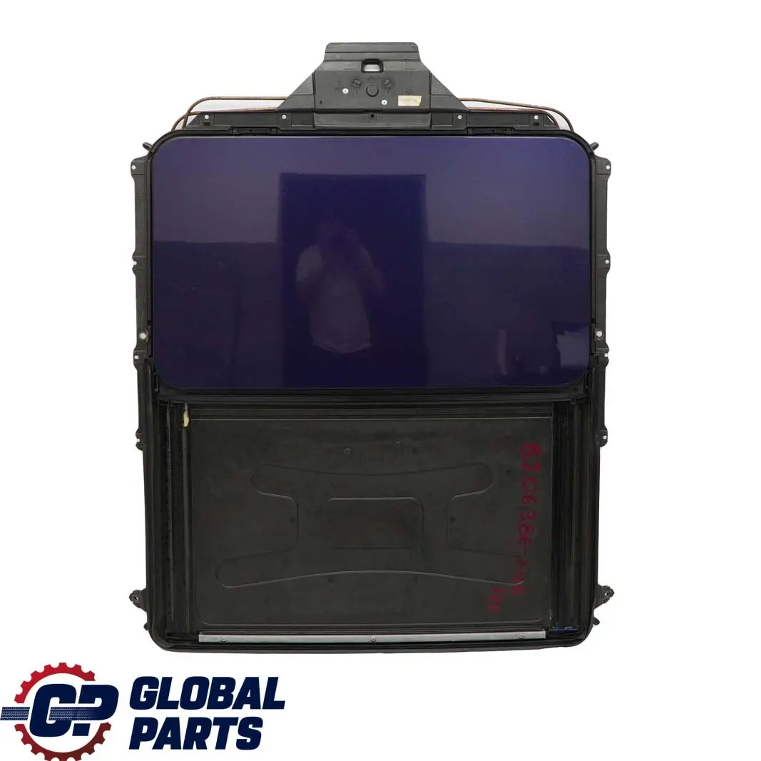 Sliding Vent Top Roof Sunroof Montrealblau Blue 8119730 PL to BMW 3 Series E36 Saloon with Part number 8206386 BMW 3 Series E36 Saloon Sliding Vent Top Roof Sunroof Montrealblau Blue 8119730 PL - SKU 8206386 - Part number 8206386