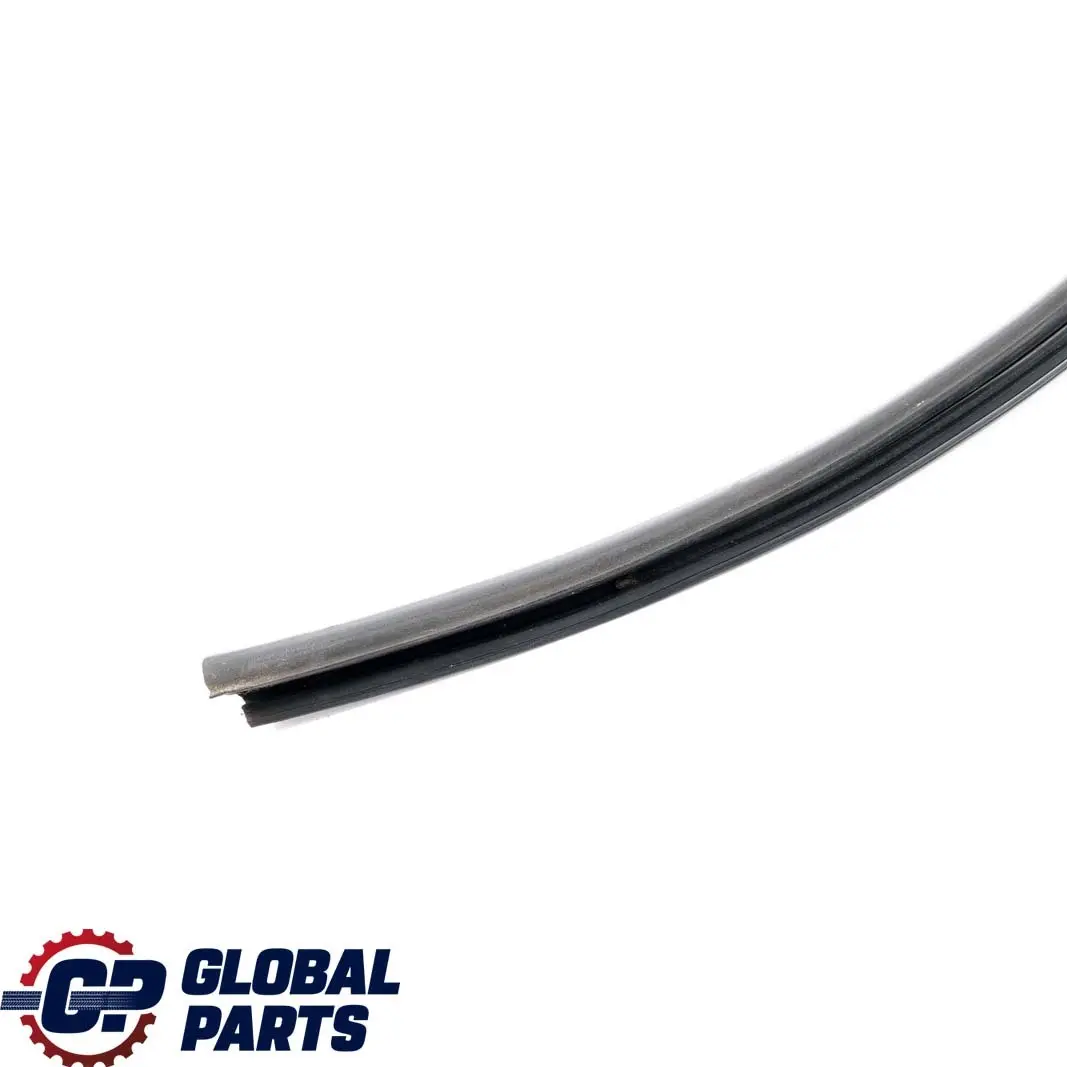 Mitte Links Dichtung Zwischen Tür und Spalte für BMW 3 er E36 Limousine Kombi mit Teilenummer 1960667 BMW 3 er E36 Limousine Kombi Mitte Links Dichtung Zwischen Tür und Spalte - SKU 1960667 - Teilenummer 1960667
