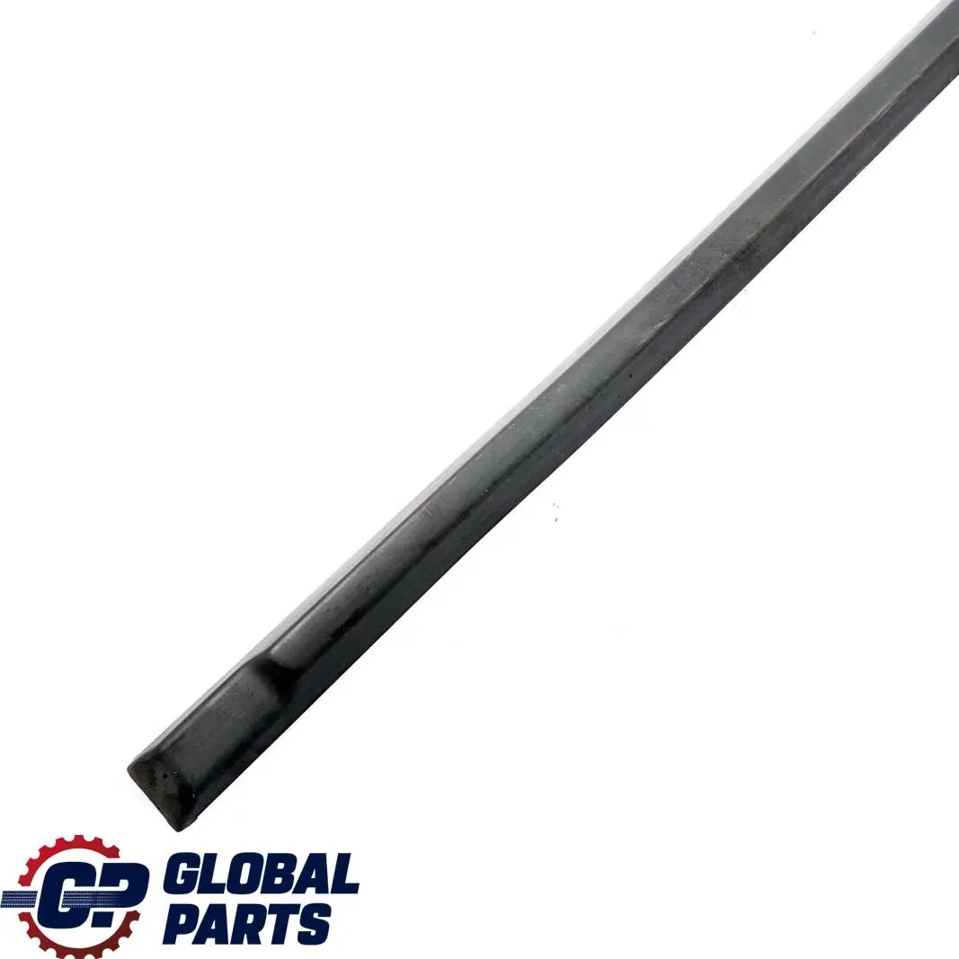 Front Right O/S Door Outer Trim Strip Moulding Cover to BMW E36 Saloon Touring with Part number 1960732 BMW E36 Saloon Touring Front Right O/S Door Outer Trim Strip Moulding Cover - SKU 1960732 - Part number 1960732