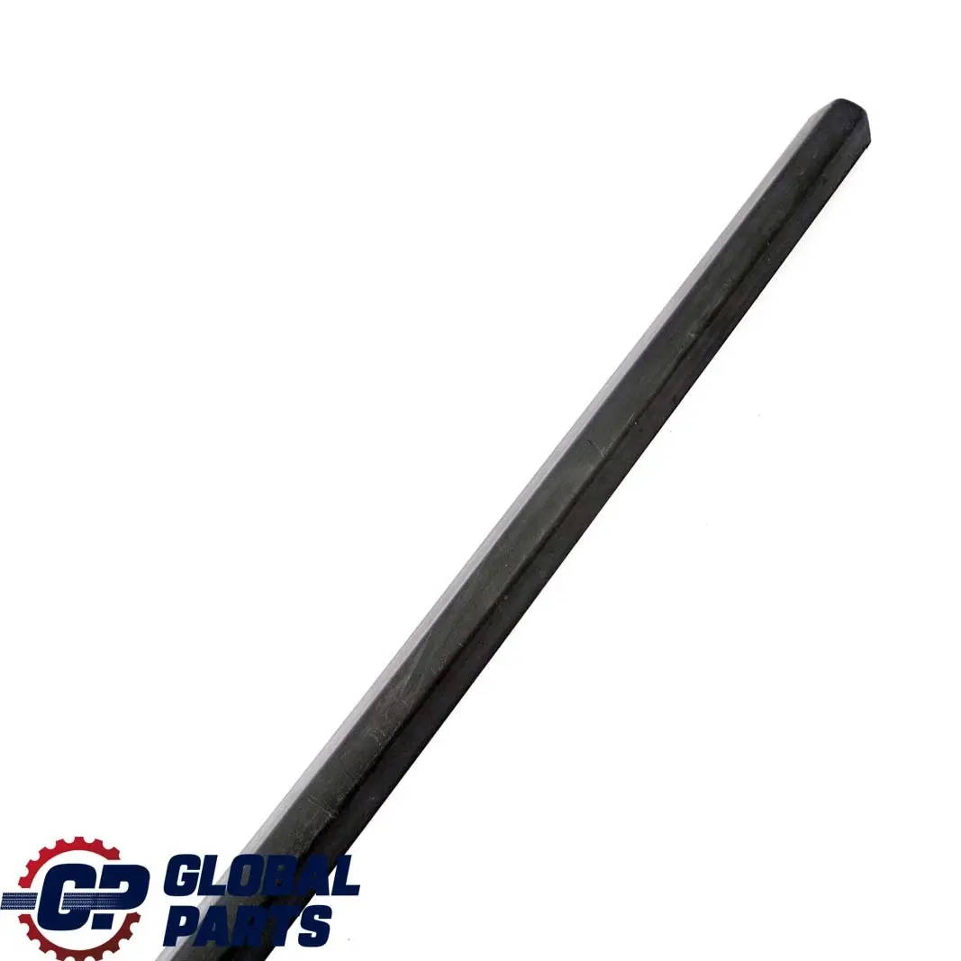 Front Right O/S Door Outer Trim Strip Moulding Cover to BMW E36 Saloon Touring with Part number 1960732 BMW E36 Saloon Touring Front Right O/S Door Outer Trim Strip Moulding Cover - SKU 1960732 - Part number 1960732